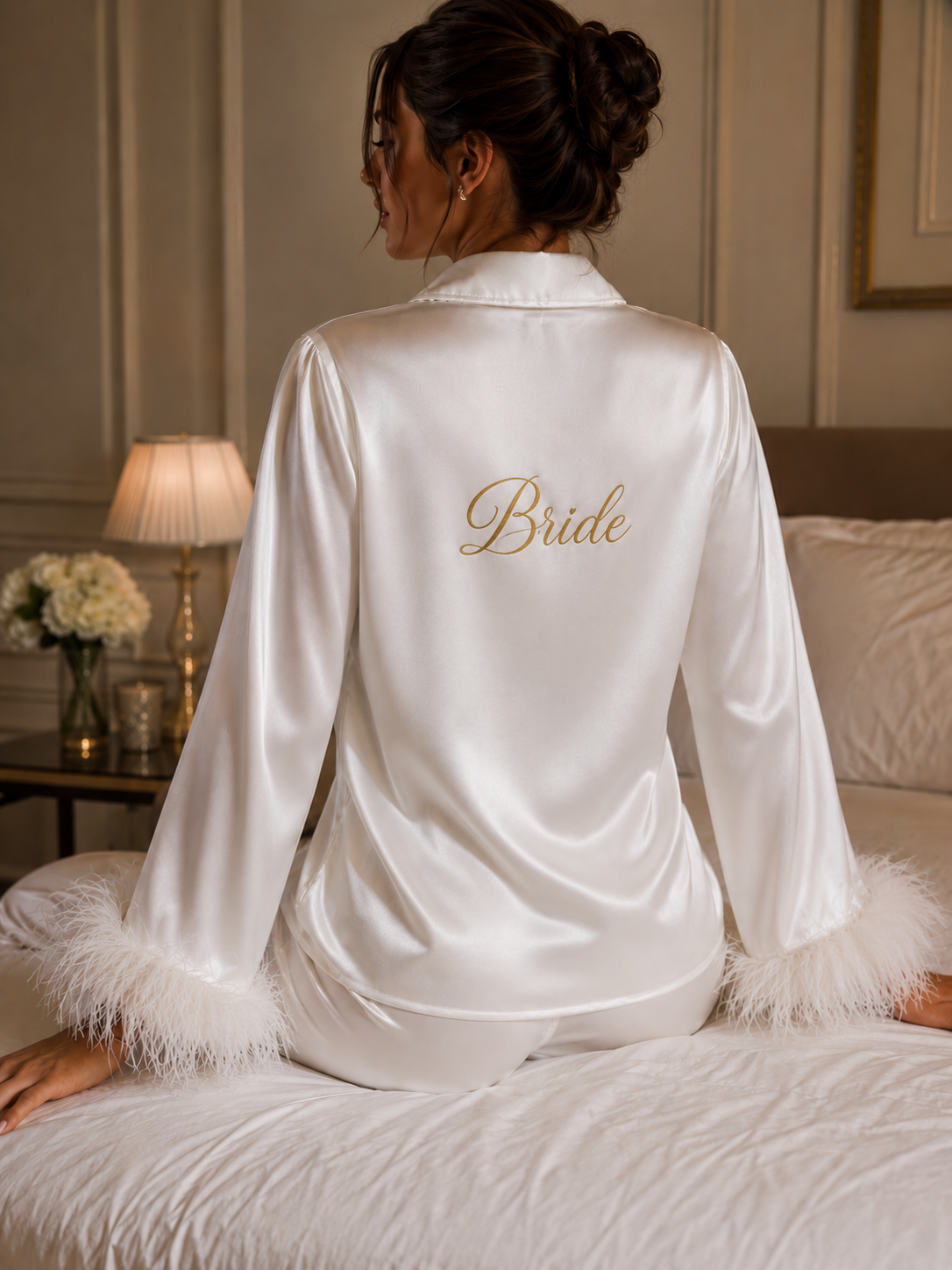 Ensemble Pyjama en satin Blanc manches longues avec plumes